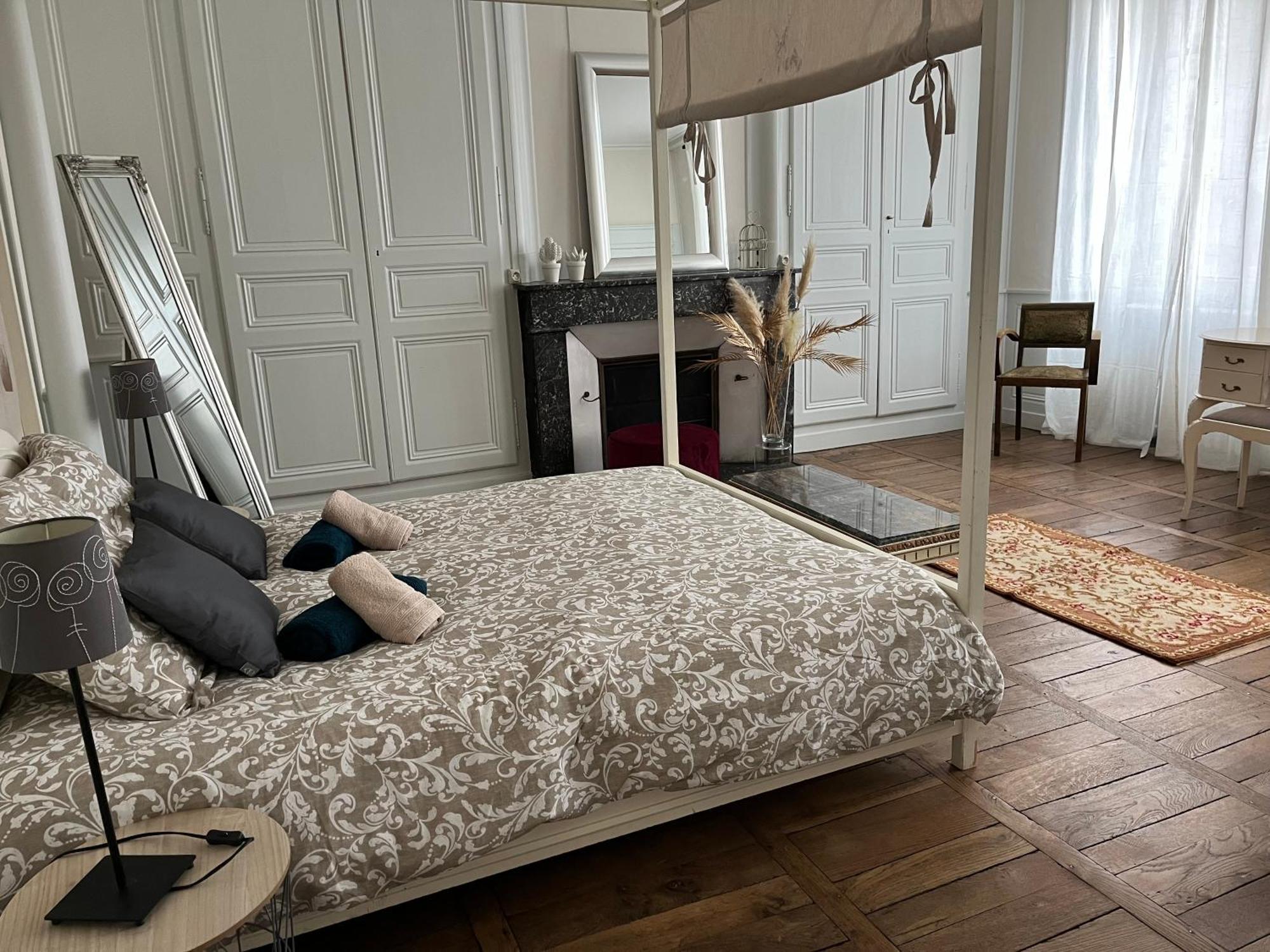 La Villa Louana 1 Appartement 160M2 Sobriete,Elegance En Coeur De Ville Aubusson  Exterior foto