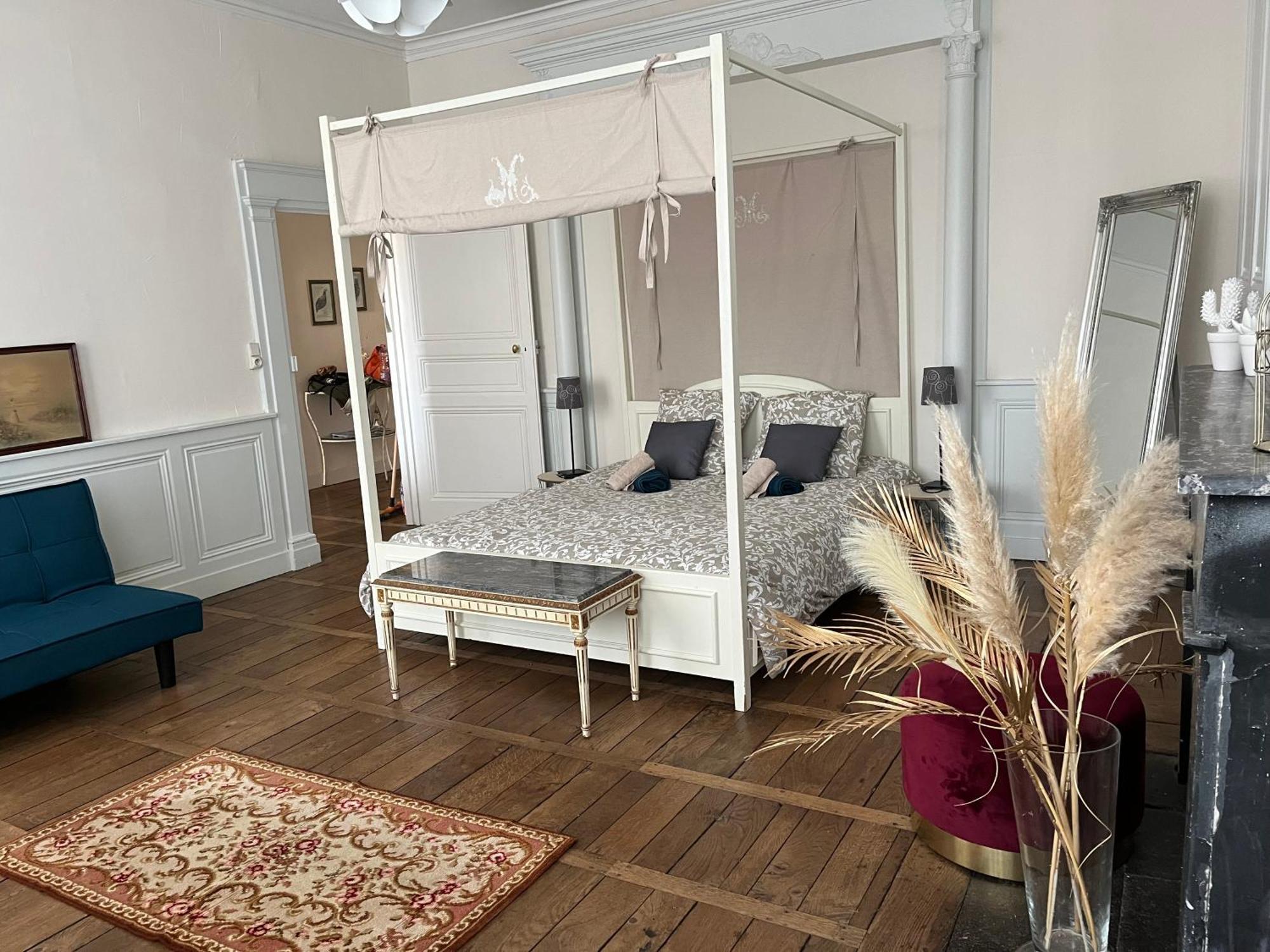 La Villa Louana 1 Appartement 160M2 Sobriete,Elegance En Coeur De Ville Aubusson  Exterior foto