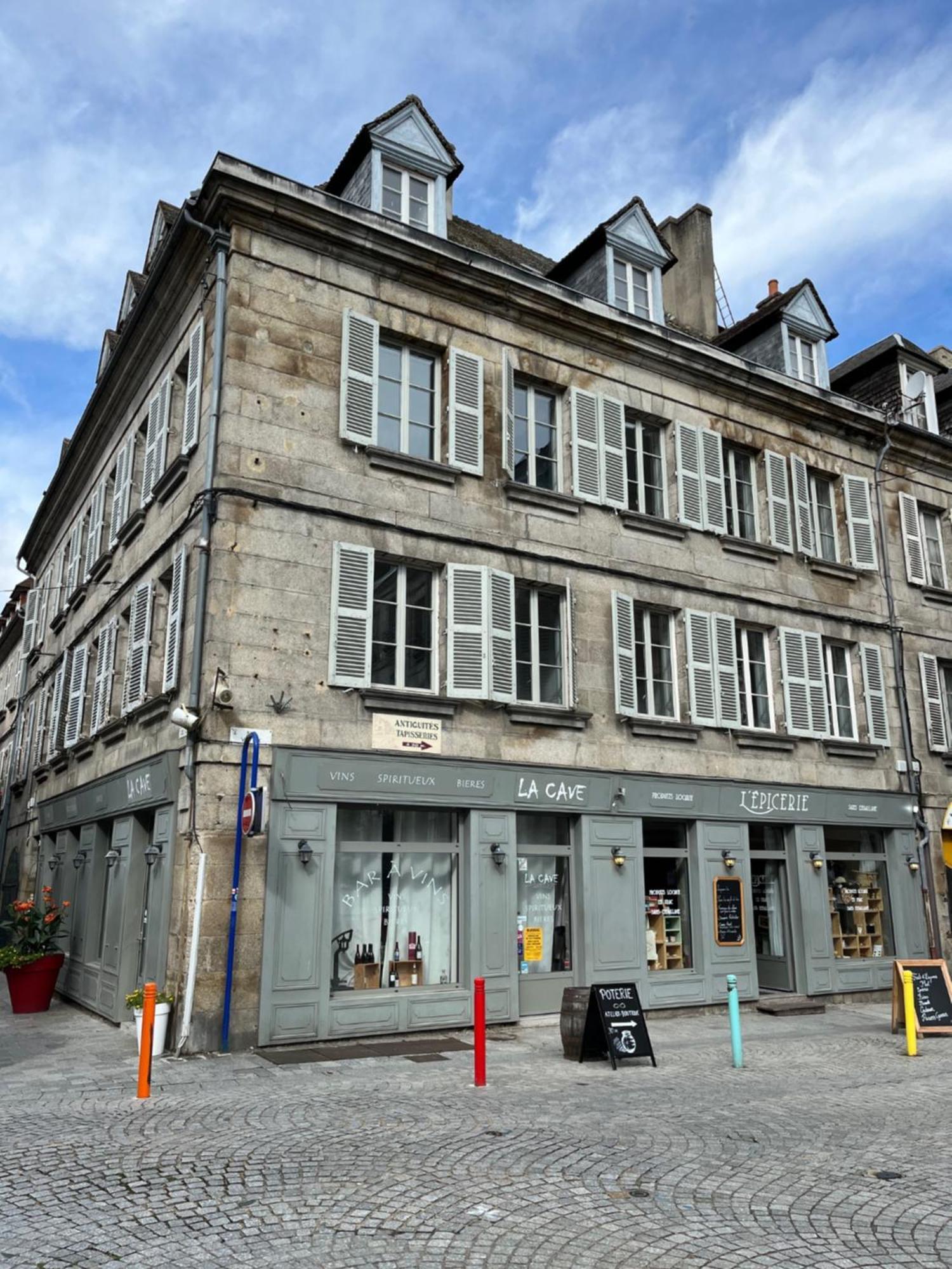 La Villa Louana 1 Appartement 160M2 Sobriete,Elegance En Coeur De Ville Aubusson  Exterior foto