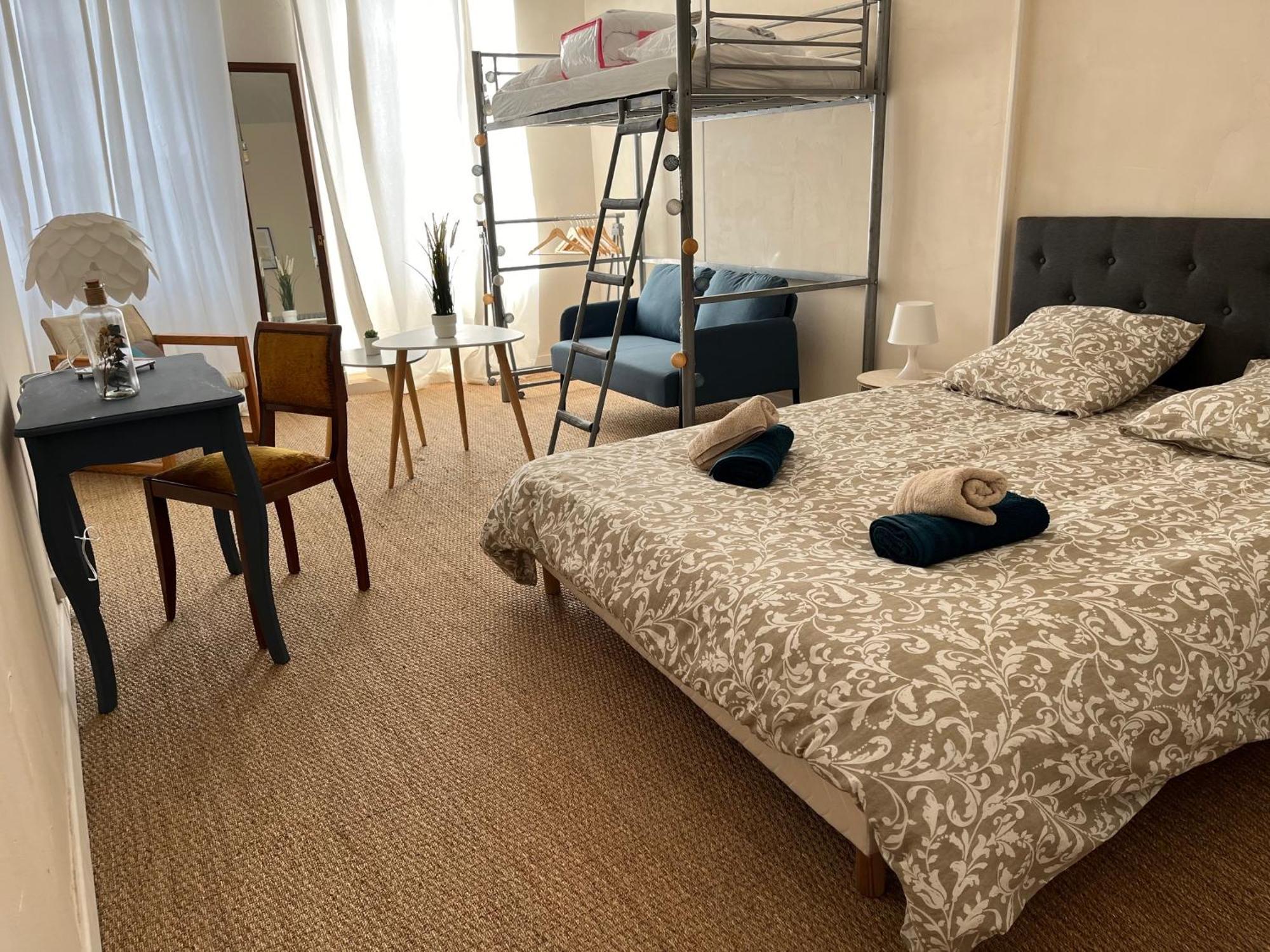 La Villa Louana 1 Appartement 160M2 Sobriete,Elegance En Coeur De Ville Aubusson  Exterior foto